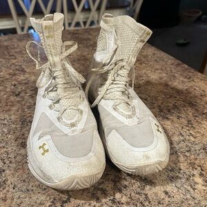 Under Armour Cream and Gold Volleyball/Basketball Shoes
